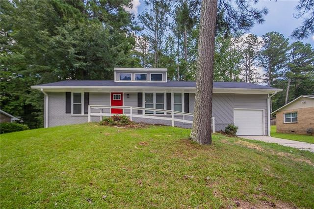 2466 Fairway Cir SW, Atlanta, GA 30331