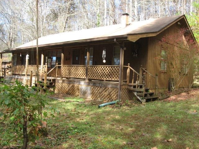 190 Folklore Dr, Whittier, NC 28789