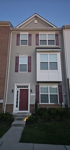 156 Ironwood Ct, Rosedale, MD 21237