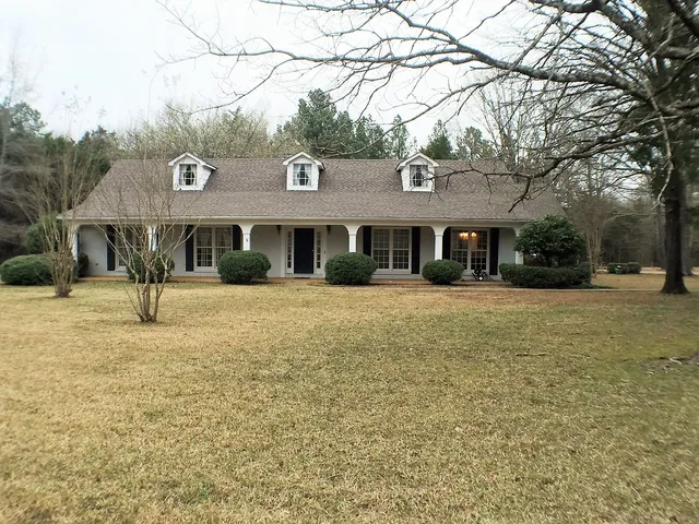 223 County Road 178, Okolona, MS 38860