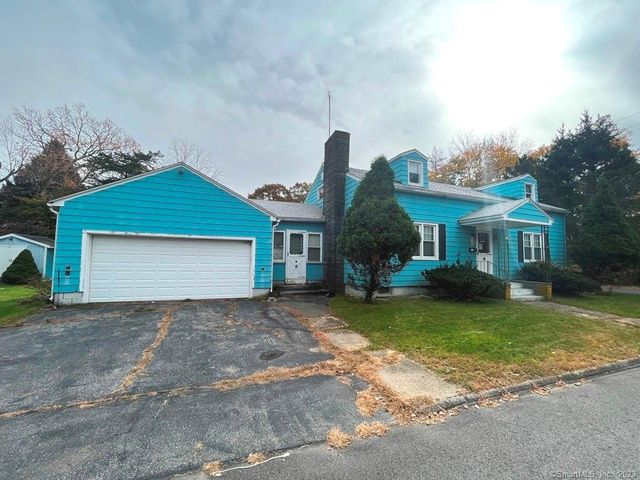 3 Curtis St, Norwich, CT 06360