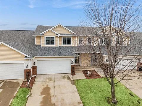 1352 SE Williams Ct, Waukee, IA 50263