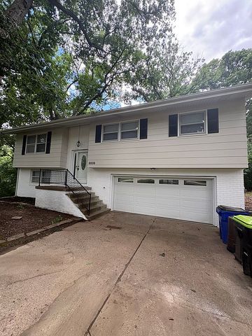 3235 Greenlake Dr, Decatur, IL 62521