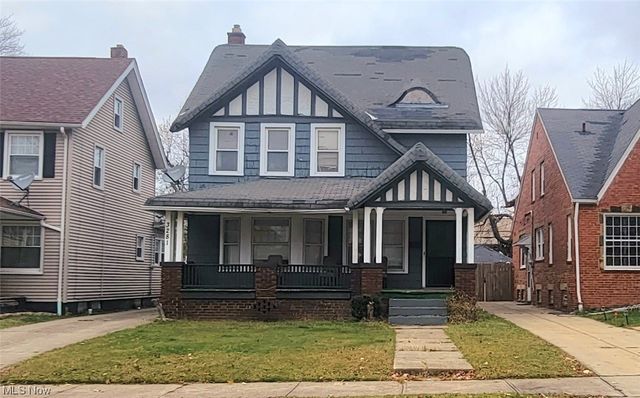 3281 Berkshire Rd, Cleveland Heights, OH 44118