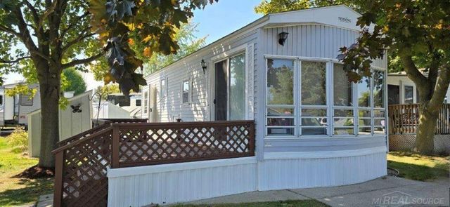 5200 Cambridge Ln, Lexington, MI 48450