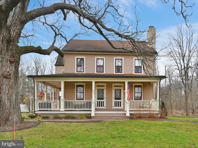 690 Old Pike Rd, Lititz, PA 17543