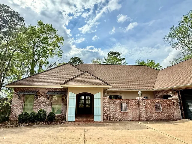 1014 Hidden Ridge Dr, Woodworth, LA 71485