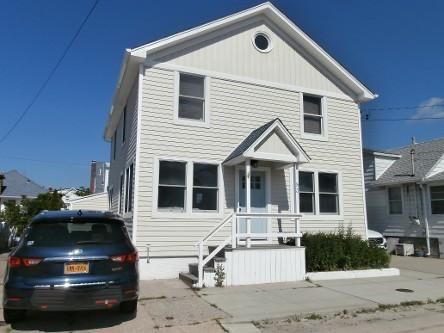 83 Baldwin Ave, Point Lookout, NY 11569