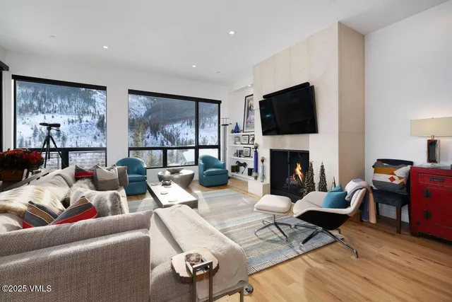 2699 Davos Trl #E, Vail, CO 81657