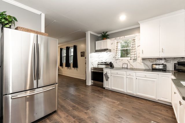 701 Elizabeth Ave, Wake Forest, NC 27587
