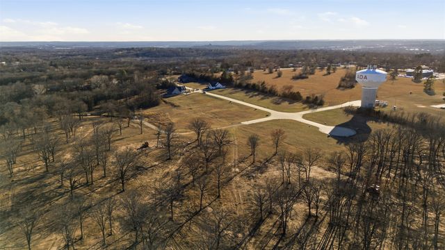 Derrick Ln, Ada, OK 74820