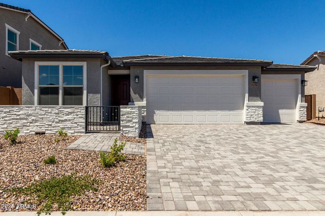 18194 W ELIZABETH Avenue, Goodyear, AZ 85338