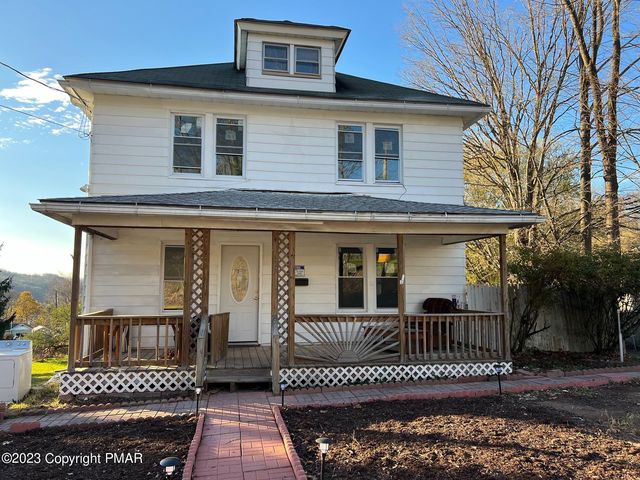 248 Cliff St, Honesdale, PA 18431