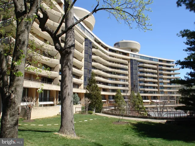 4200 Massachusetts Ave NW #313, Washington, DC 20016