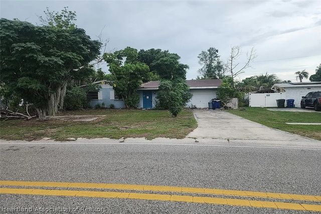 3724 Lalani Blvd, Sarasota, FL 34232