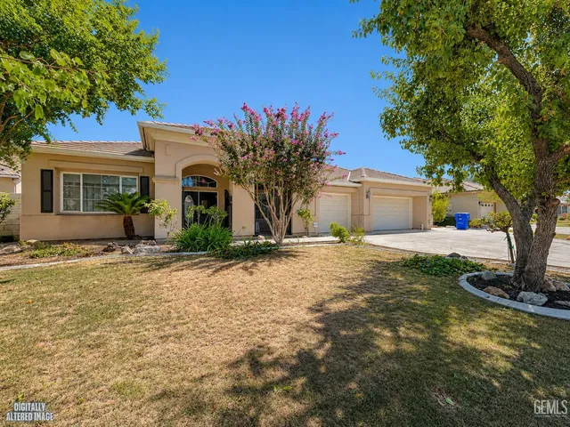 13503 Hinault Dr, Bakersfield, CA 93314
