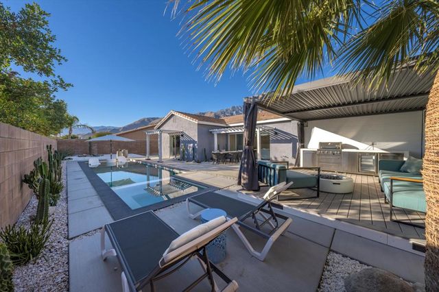 3730 Eastgate Rd, Palm Springs, CA 92262