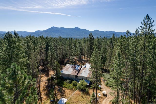 9184 W  Evans Cres, Rogue River, OR 97537