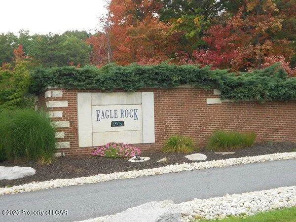 Ea242 Ea242 Algonquin Dr, Hazleton, PA 18202