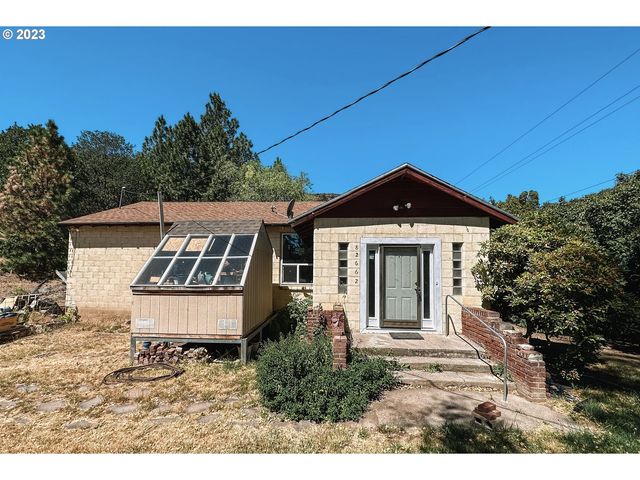 82662 2nd St, Tygh Valley, OR 97063