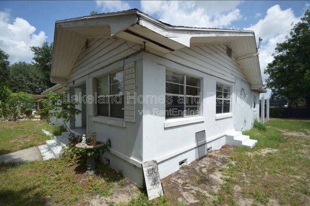 307 Steedly Ave, Lake Wales, FL 33853