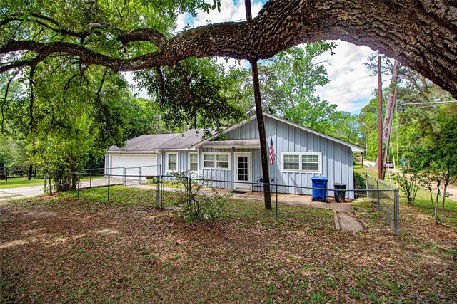 2182 S  Houston Ave, Livingston, TX 77351