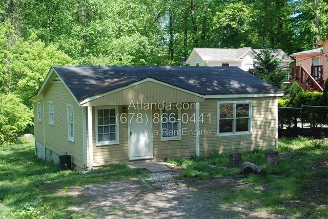 5765 Hillside Dr NW, Atlanta, GA 30340