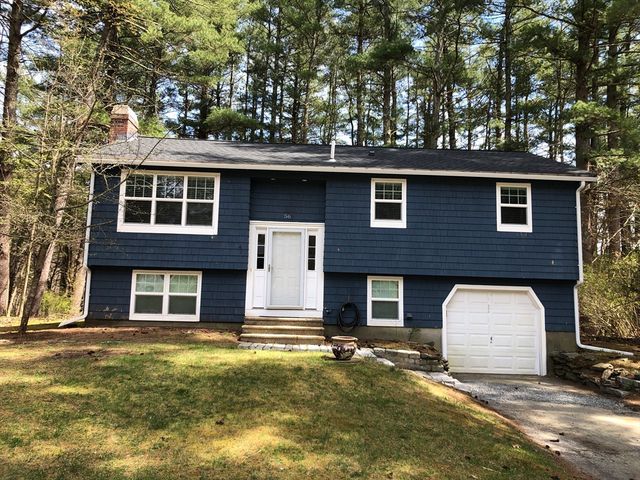 56 Maplewood Dr, Townsend, MA 01469