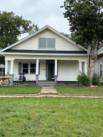 724 E  Moses St, Cushing, OK 74023