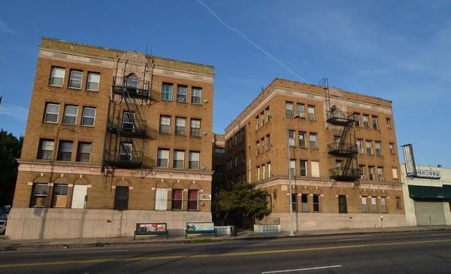 1057 S  Western Ave #201, Los Angeles, CA 90006