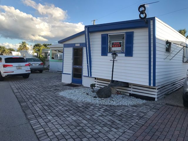 2634 Tamiami Trl  N #B53, Naples, FL 34103