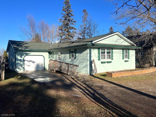 418 4th St SE, Aitkin, MN 56431