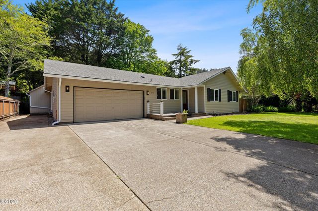 2750 NE Harney Dr, Newport, OR 97365