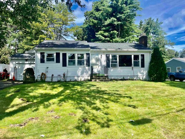 24 Willowbrook Avenue, Greenland, NH 03840