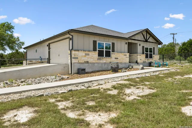 118 Red Tail Cv, Spring Branch, TX 78070
