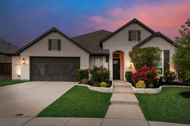 10800 Runner Oak Rd, Argyle, TX 76226