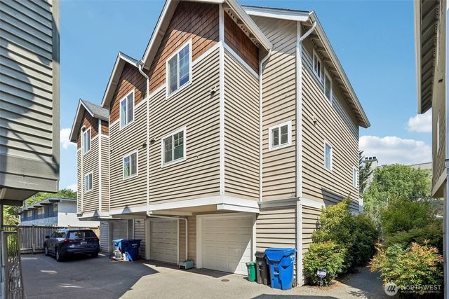 12333 28th Avenue NE #B, Seattle, WA 98125