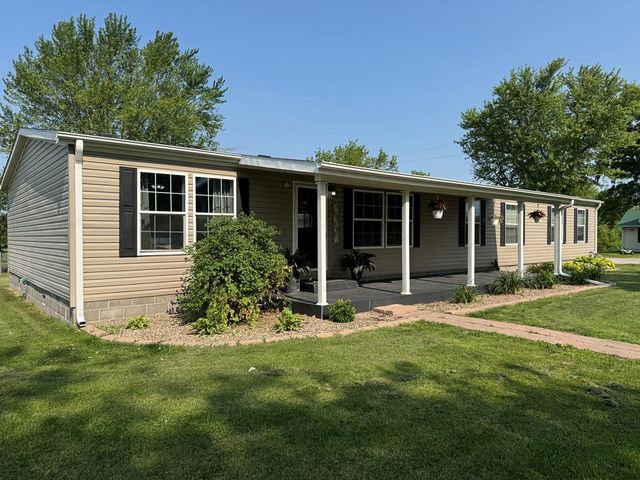 210 N  Grant St, Green City, MO 63545