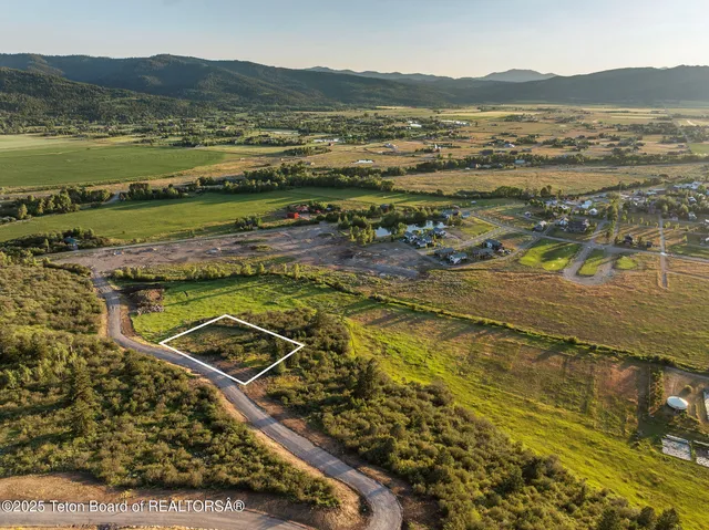20 Hillside Dr, Victor, ID 83455