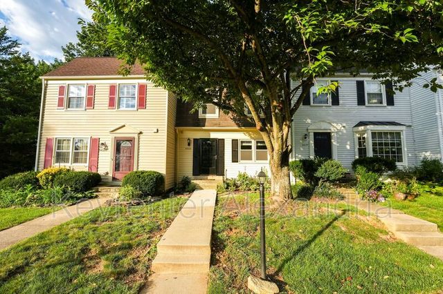 6626 Birchleigh Way, Alexandria, VA 22315
