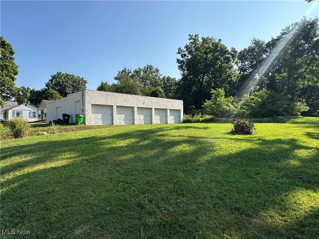 Washington St, Wooster, OH 44691