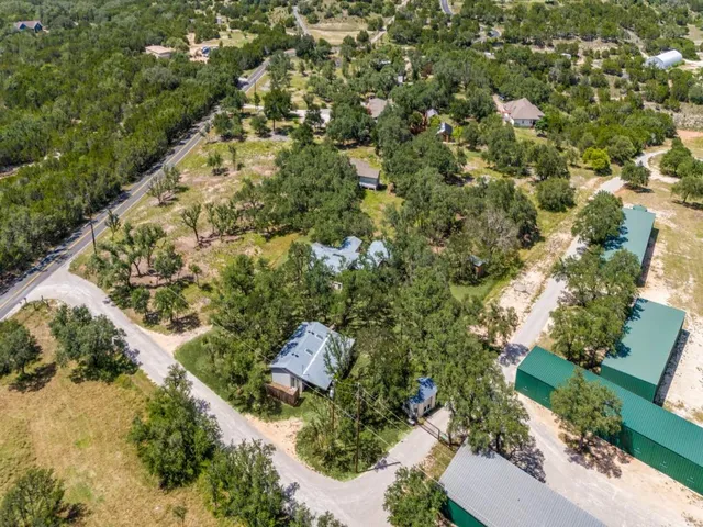 3607 Crawford Rd, Spicewood, TX 78669