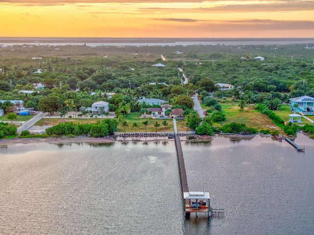 30468 Oleander Blvd, Big Pine Key, FL 33043