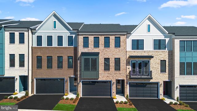 44484 Lowestoft Sq, Ashburn, VA 20147
