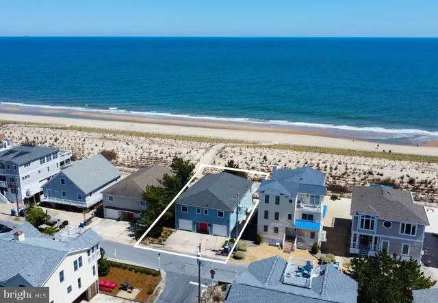 706 S  Ocean Dr, Bethany Beach, DE 19930