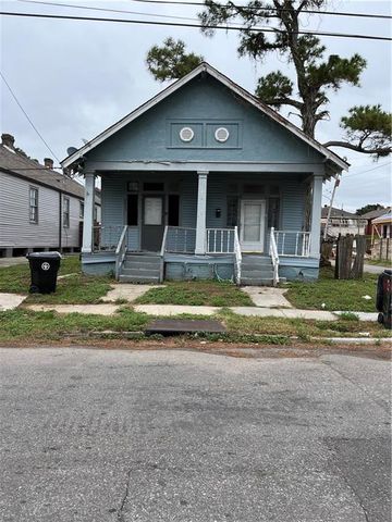 2801 Soniat St, New Orleans, LA 70115