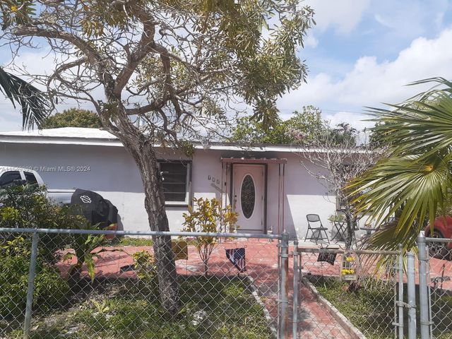 625 E  28th St, Hialeah, FL 33013