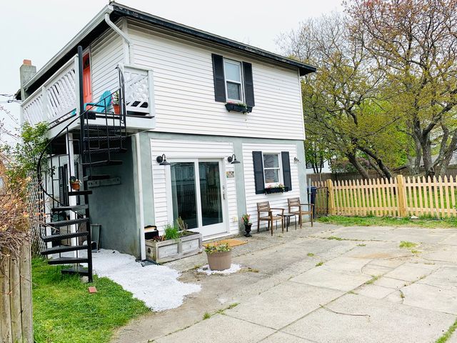 90 A Kenberma St, Hull, MA 02045