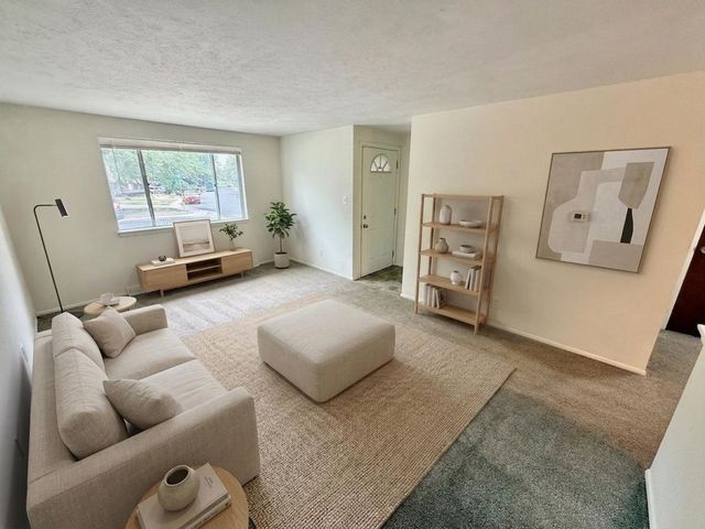 1079-1083 Winona Dr, Loveland, CO 80537