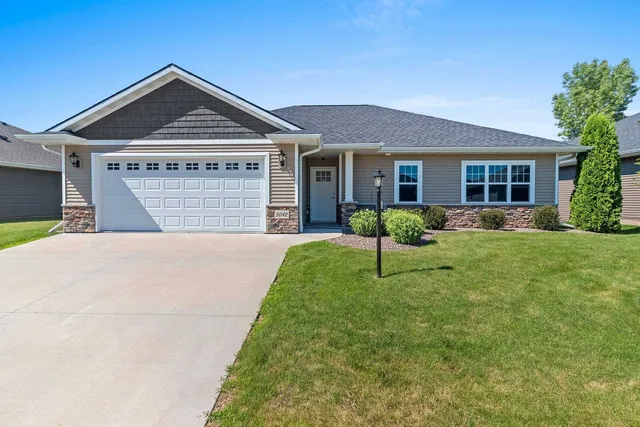 5042 Milkweed Trl, Appleton, WI 54915